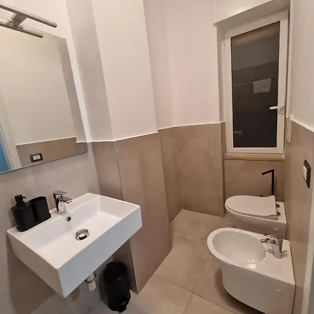 Neapolitan Skyscraper Guest house