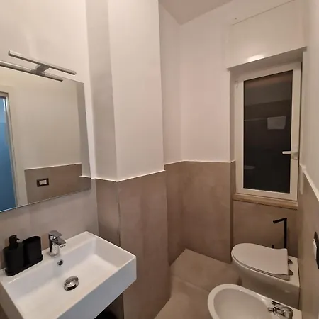 Neapolitan Skyscraper Guest house