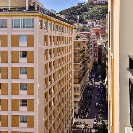 Neapolitan Skyscraper 3* Naples