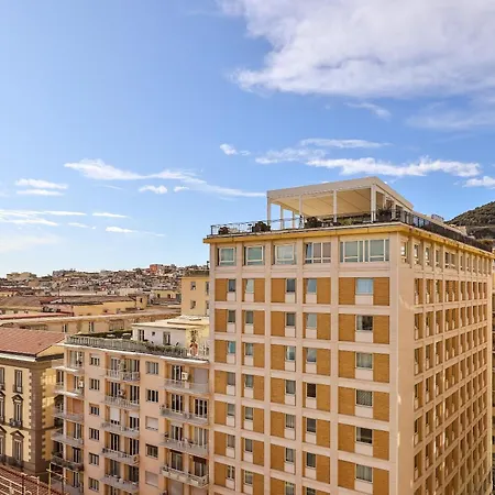 Neapolitan Skyscraper 3* Naples